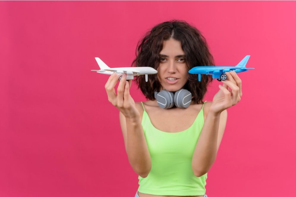 לטוס לחו''ל ולחזור בשתי חברות